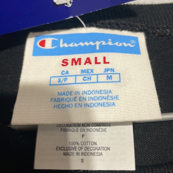 Champion T-shirt - Picture 3 of 6